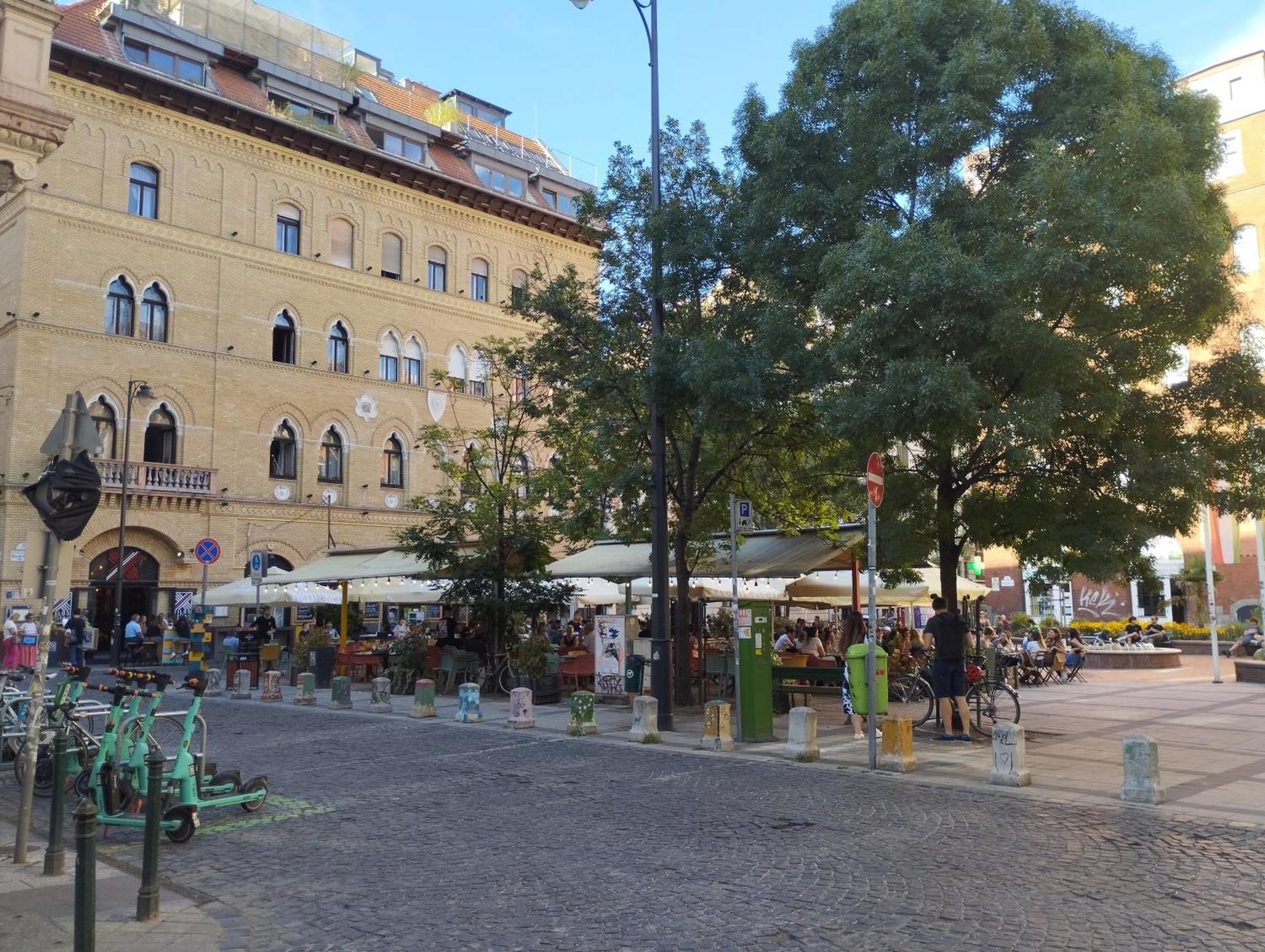 Free Parking Garage! Downtown Apartment Close To New York Cafe بودابست المظهر الخارجي الصورة