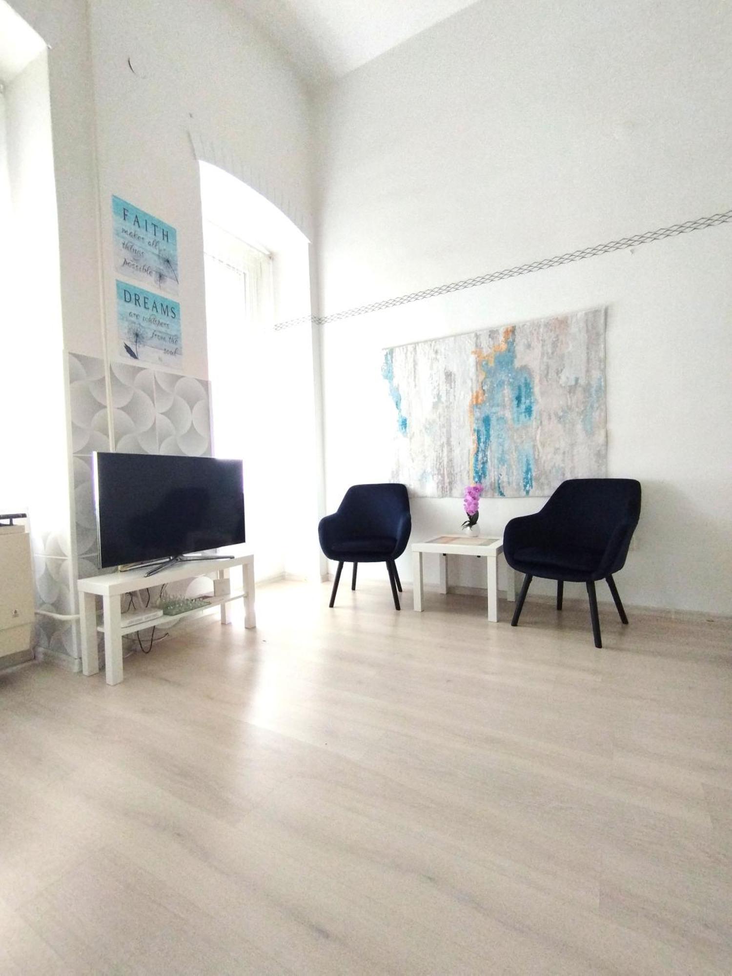 Free Parking Garage! Downtown Apartment Close To New York Cafe بودابست المظهر الخارجي الصورة