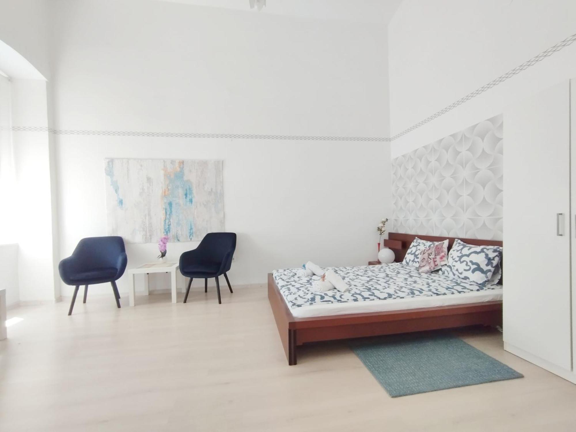 Free Parking Garage! Downtown Apartment Close To New York Cafe بودابست المظهر الخارجي الصورة